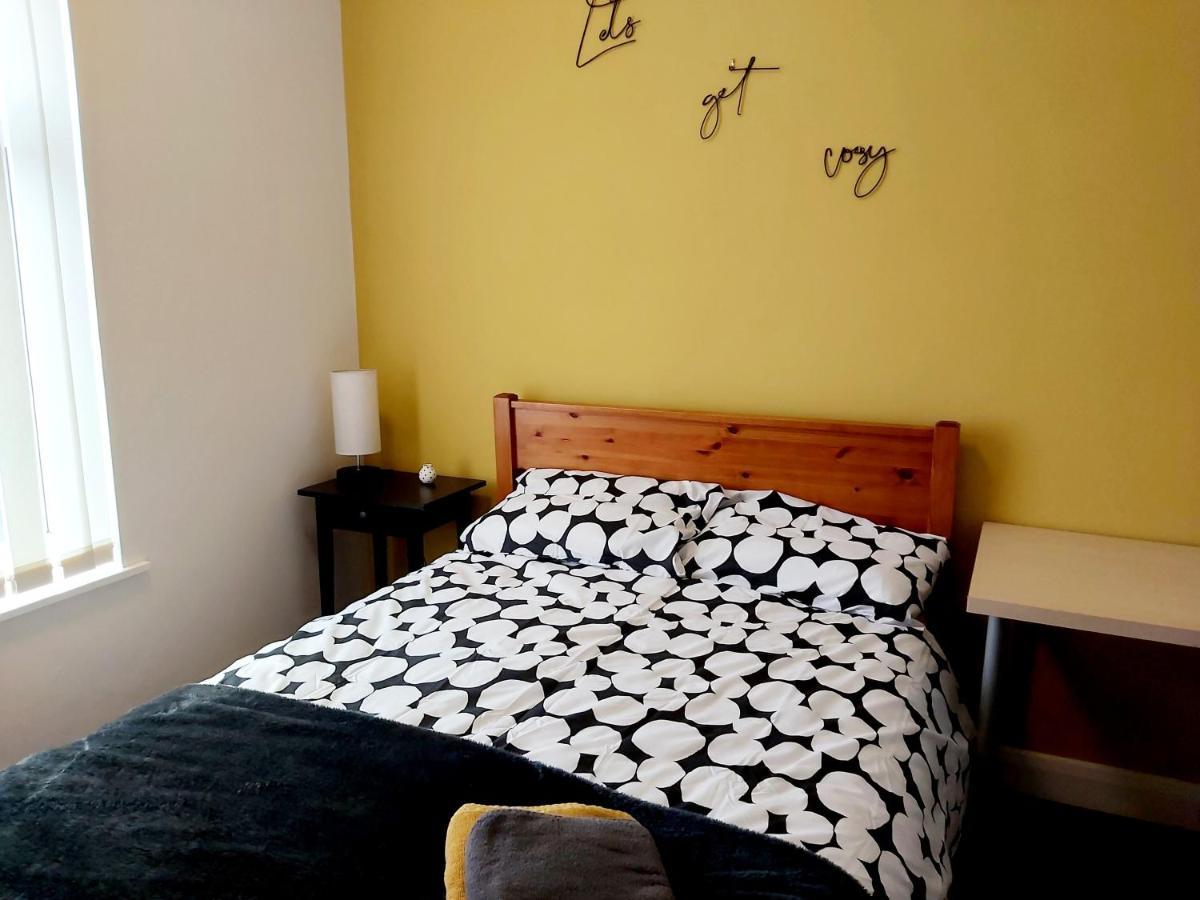 Comfy 4 Bed Home Away From Home Ковентри Экстерьер фото
