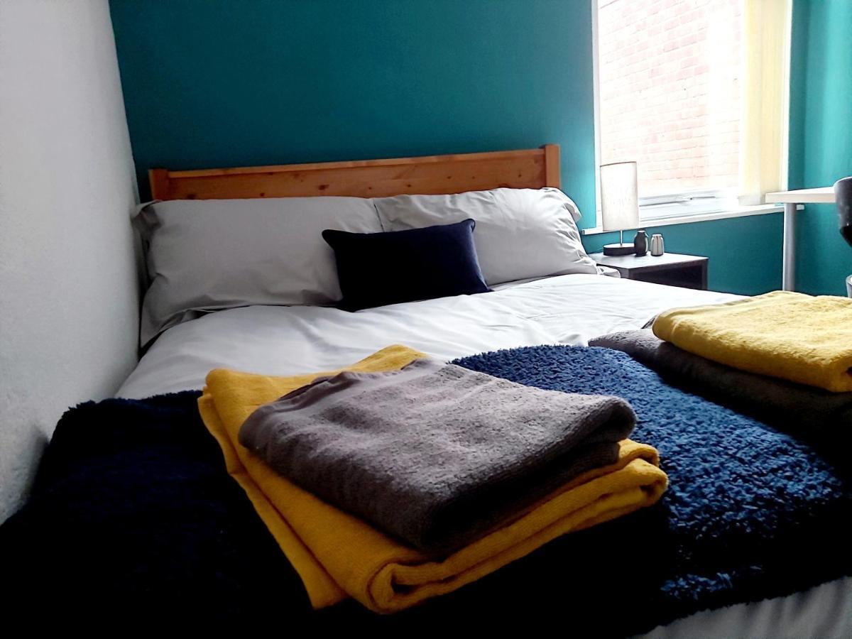 Comfy 4 Bed Home Away From Home Ковентри Экстерьер фото