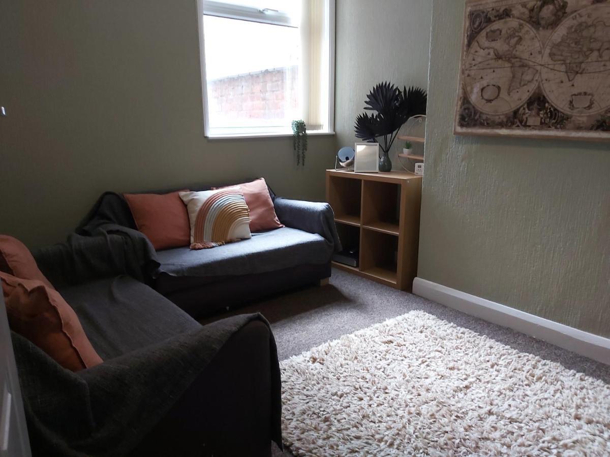 Comfy 4 Bed Home Away From Home Ковентри Экстерьер фото